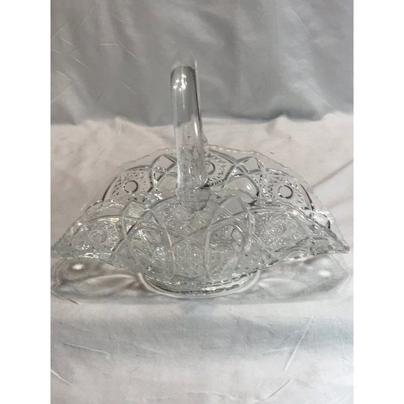 Vintage L.E. Smith crystal basket with applied solid glass handle. - Picture 8 of 11